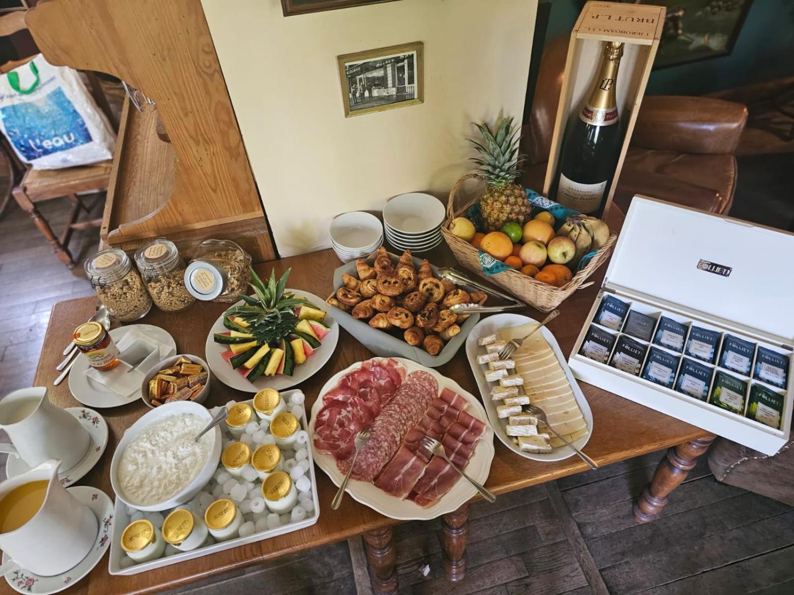 Lodge Hotel De Sommedieue Verdun Экстерьер фото