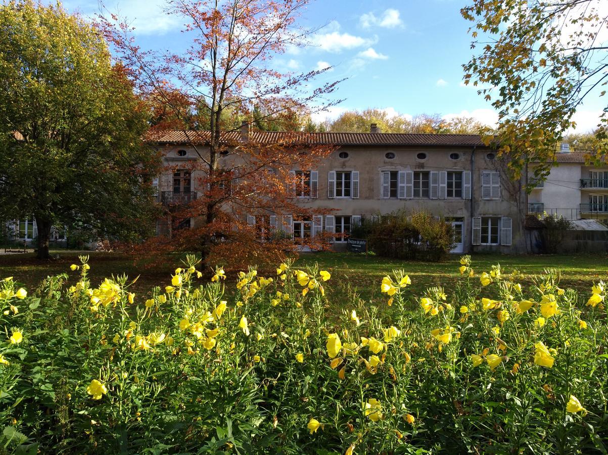 Lodge Hotel De Sommedieue Verdun Экстерьер фото